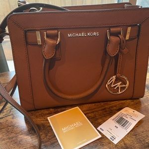 Michael Kors Dillion Small Satchel Crossbody